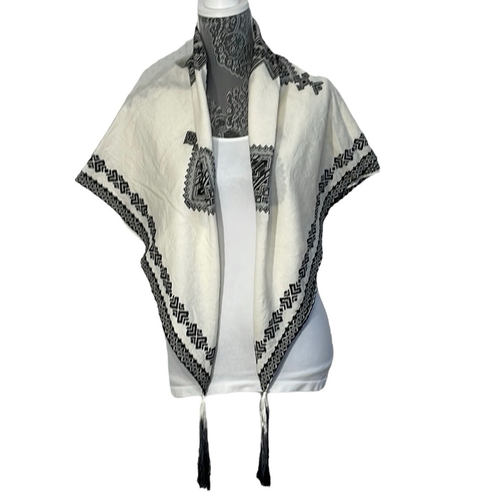 World Market 40” square scarf wrap with tassels. Off white & black. New with tag